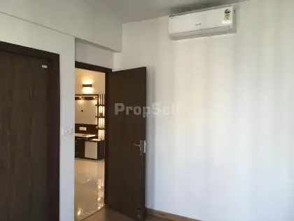 2 BHK Flat/Apartment for Rent in Hero Homes, Sector-104, Gurgaon - Photo 3