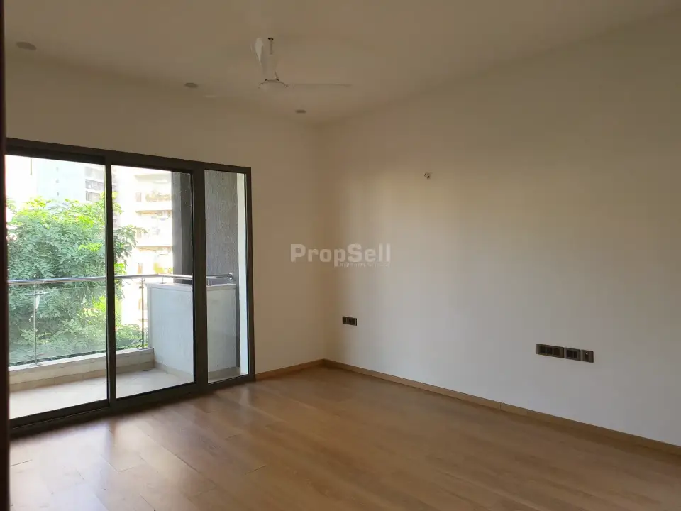 5 BHK Independent House / Villa for Rent in Sobha International City, Sector-109, Gurgaon