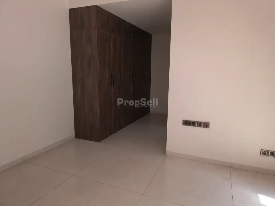 4 BHK Independent House / Villa for Rent in Sobha International City, Sector-109, Gurgaon