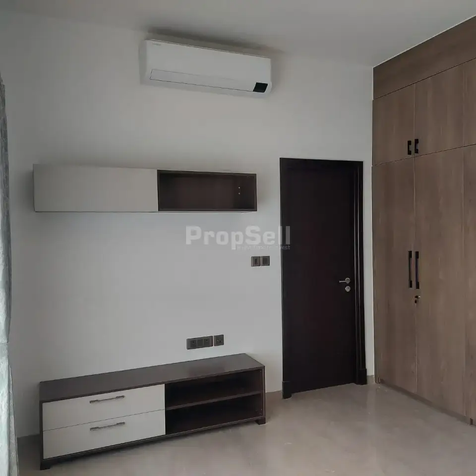 4 BHK Independent House / Villa for Rent in Sobha International City, Sector-109, Gurgaon - Photo 1