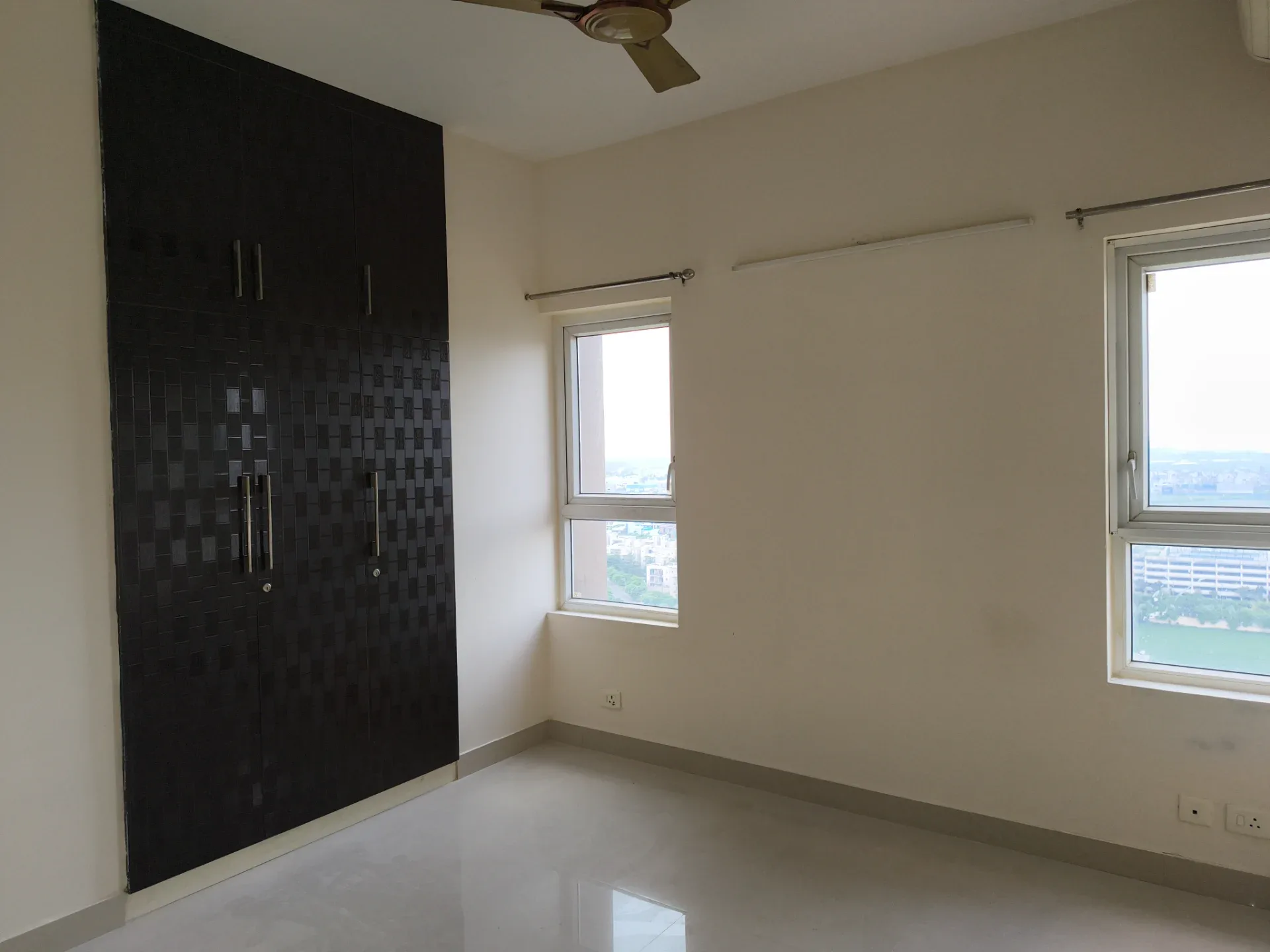 Adani M2K Oyster Grande