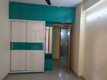 Pareena Om Apartments