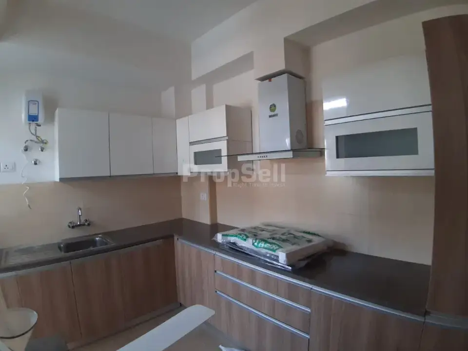 2 BHK Flat/Apartment for Sale in Puri Emerald Bay, Sector-104, Gurgaon - Photo 1
