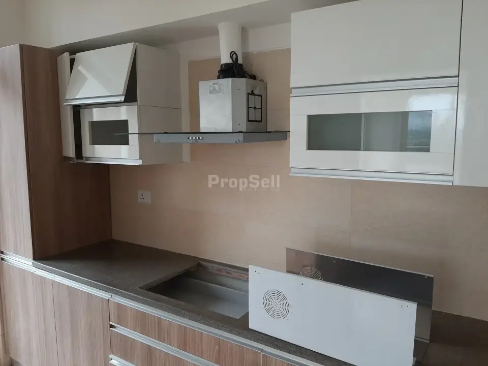 2 BHK Flat/Apartment for Rent in Puri Emerald Bay, Sector-104, Gurgaon - Photo 1