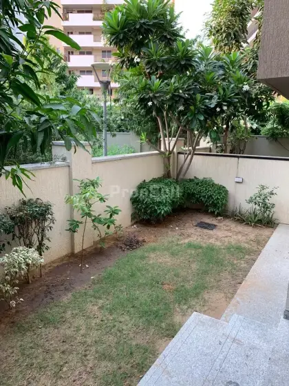 4 BHK Independent House / Villa for Rent in Sobha International City, Sector-109, Gurgaon - Photo 2