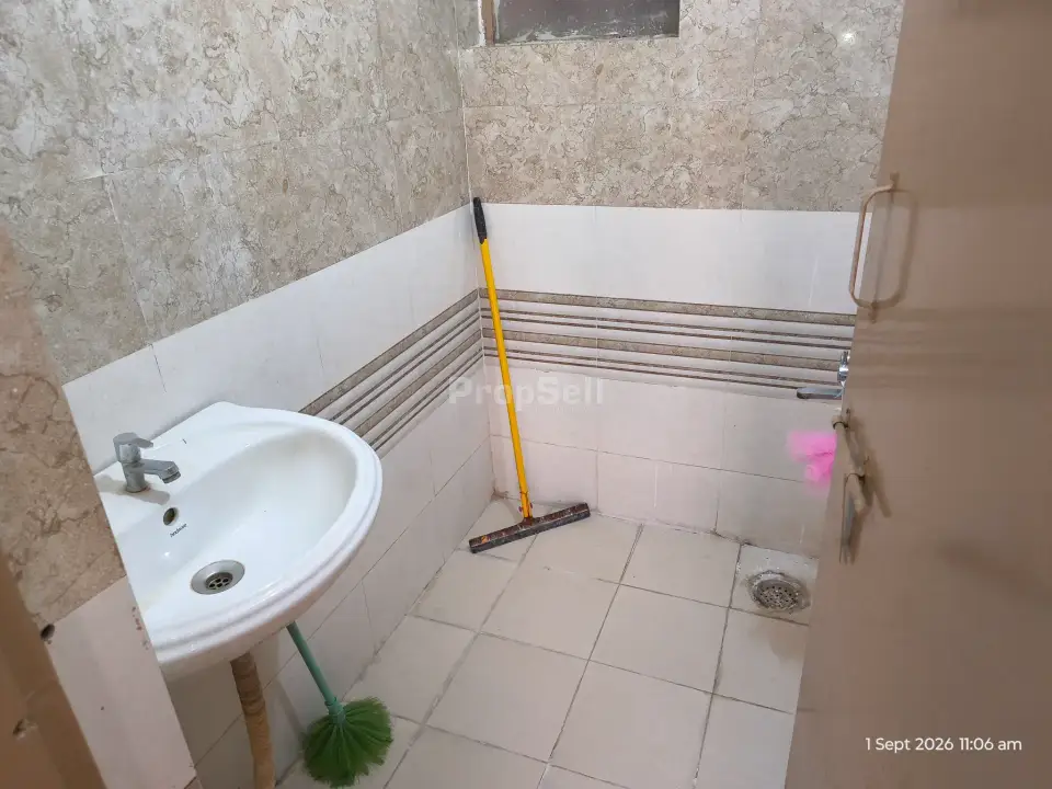 2 BHK Flat/Apartment for Rent in Pareena Laxmi Apartments, Sector-99A, Gurgaon - Photo 1